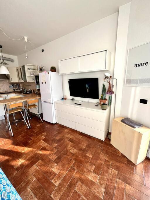 Apartamento Casa Solymar Vallecrosia Exterior foto